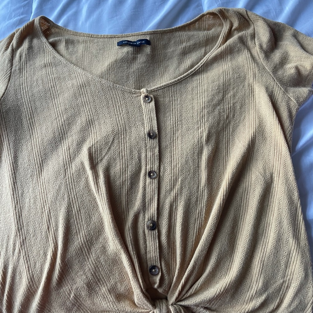 american eagle cropped tie tee